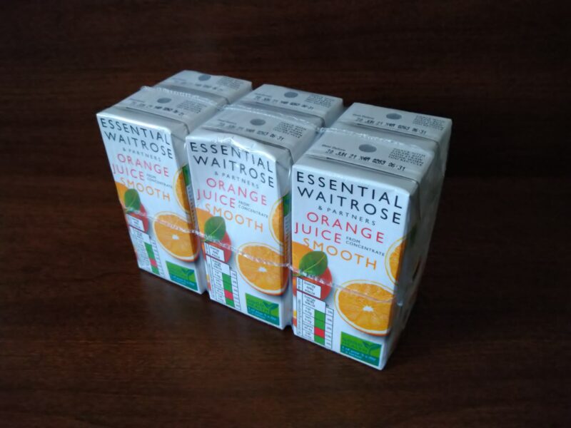 イギリス オレンジジュース パック Waitrose Orange Juice Smooth From Concentrate かもめらいおん 絵空事